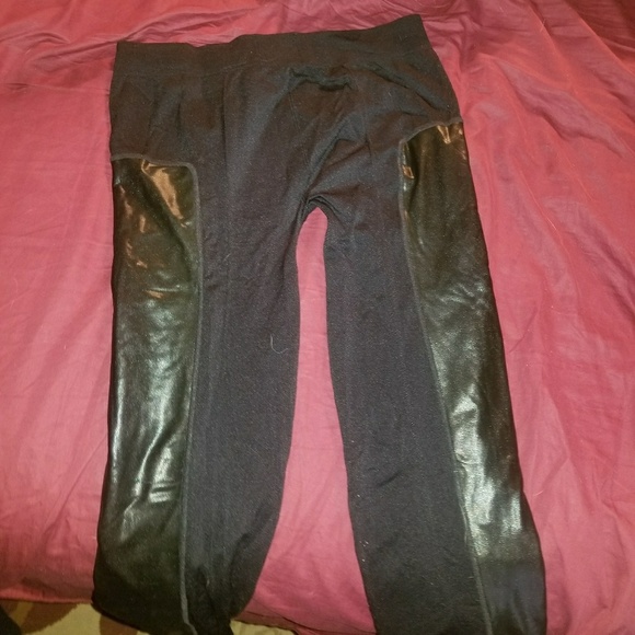 Faux leather panel leggings - Picture 2 of 4